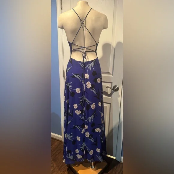 Lulus size S blue floral dress - Picture 2 of 4